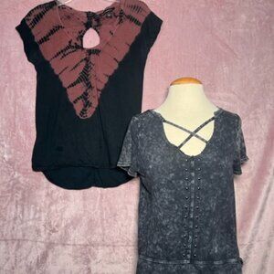 Bundle (2) Womens Rock & Republic Shirts Size XS